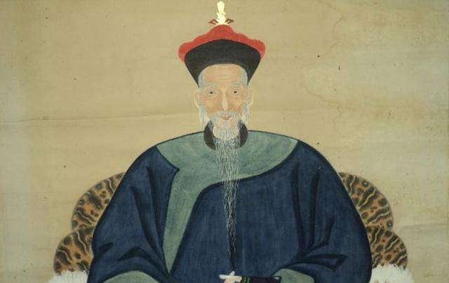 其实不然,他姓舒穆禄氏,字善长,满洲正白旗人.