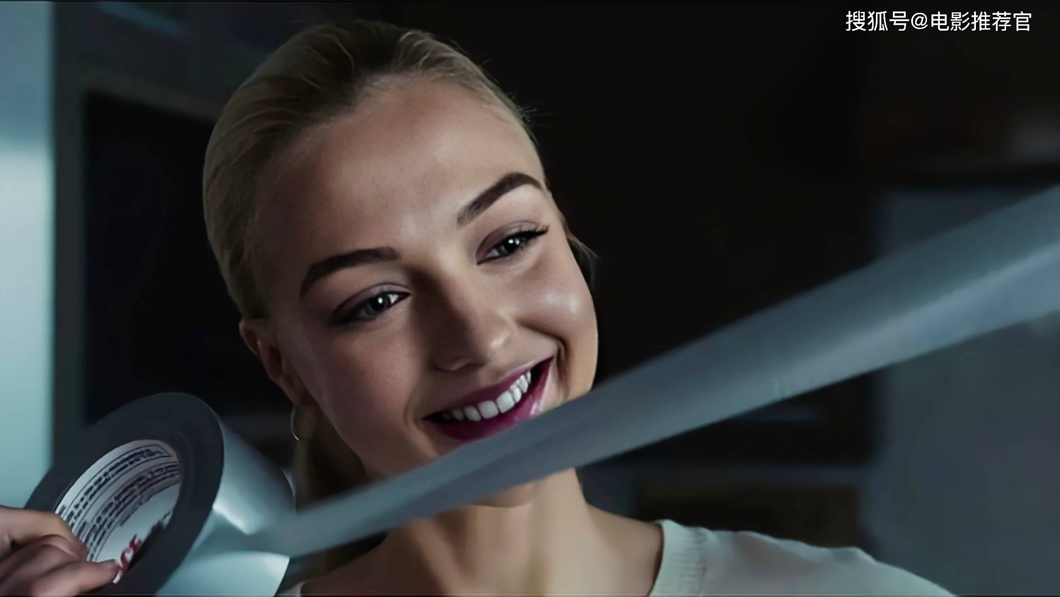 《支离破碎》:爱情与背叛,科技与人性的双重迷局