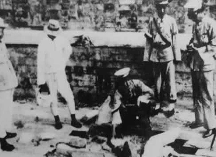 由于在河北一带,故由此盗窃了坐落于河北的慈禧的定陵和乾隆的裕陵.