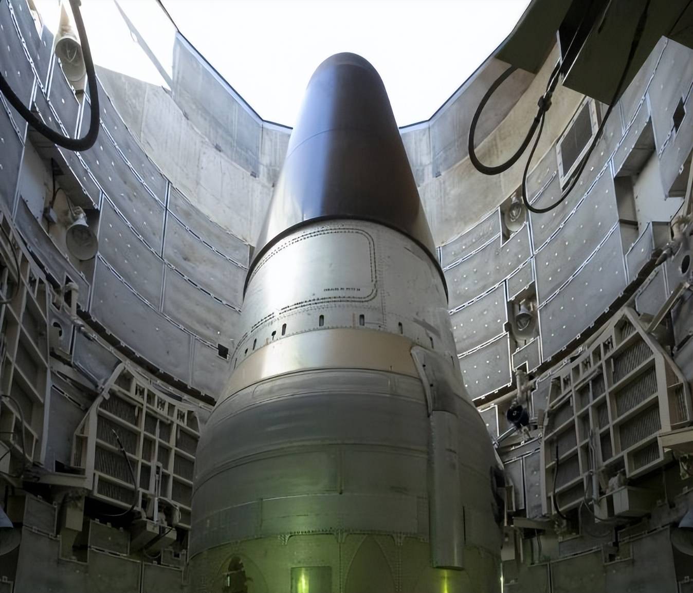 美国太空部队司令部称,美国将于 6 月 4 日和 6 日发射两枚 "民兵3