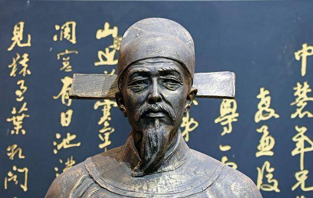 他是大明最难驾驭的文官,让三代皇帝头疼不已,既不敢用更不敢杀