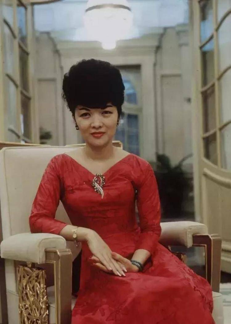 越南第一夫人陈丽春:蛇蝎美人,因傲慢引起兵变,最后家破人亡