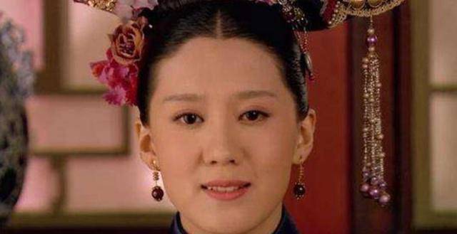 郭络罗·达尔汉来自沾河部,故而嫩哲嫁为人妇后亦有人叫她"沾河公主"