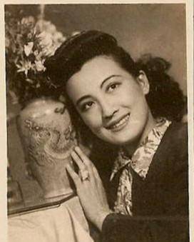 医生曾建议她休养一段时间,但因为投资人张善琨的催促,她还是带病拍完