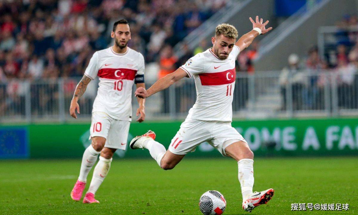 土耳其近况:土耳其国家队在欧洲杯预选赛中以小组头名的成绩晋级,领先