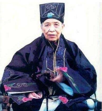 长寿女道士李诚玉,从清朝活到2003年,晚年"返老还童"