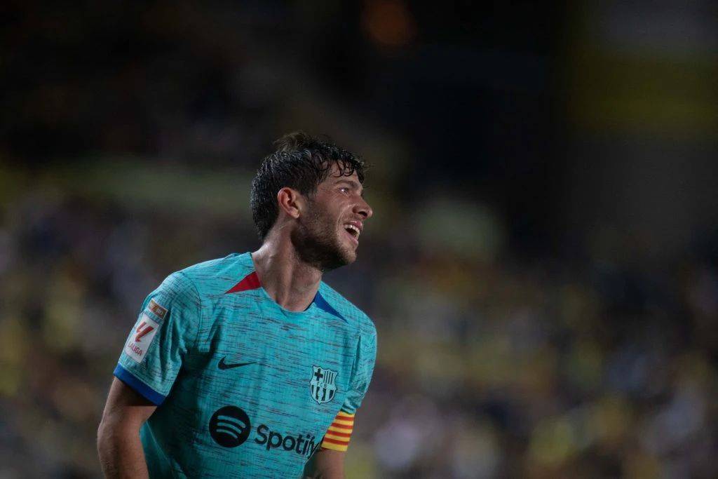 巴萨队长即将离队!效力11年不满哈维被解雇_罗伯托_赛季_巴塞罗那