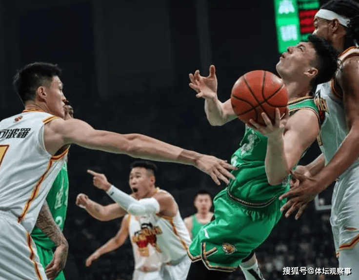 再见辽篮,再见广东!28 16巨星归属有变,杨鸣变心,或成全新疆