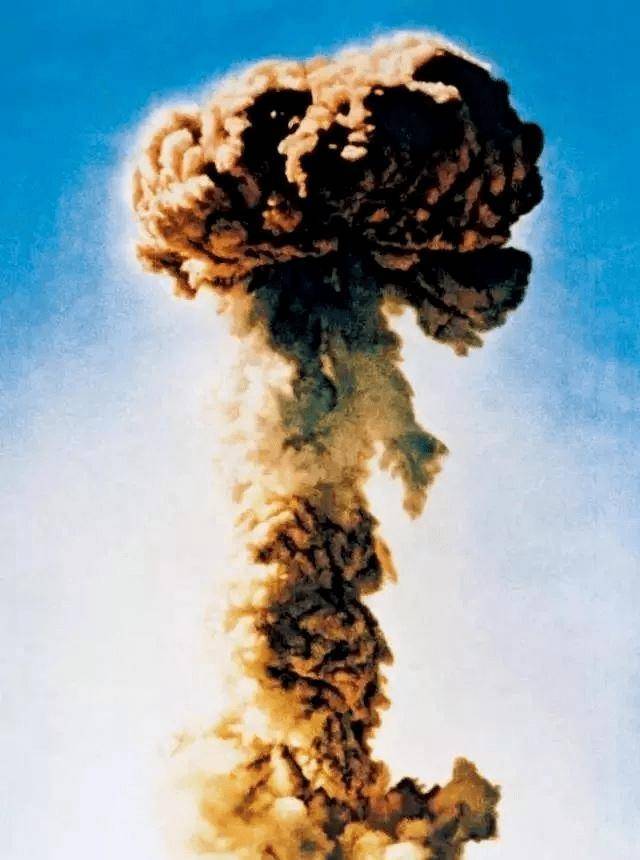 原子弹弹芯图片