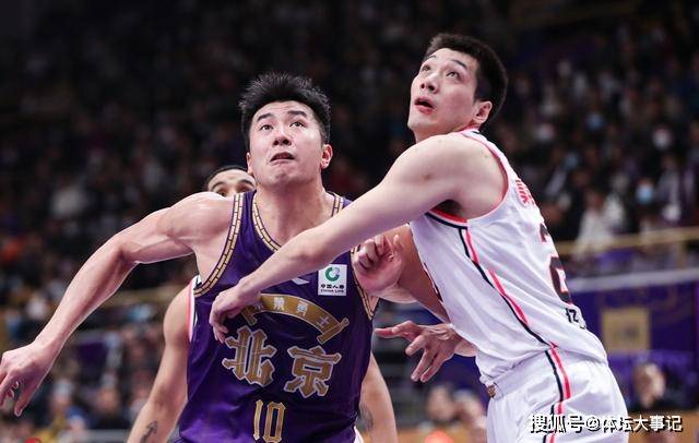 后者凑齐了吴冠希和李炎哲,而北控打造邹雨宸 沈梓捷的组合,这套配置