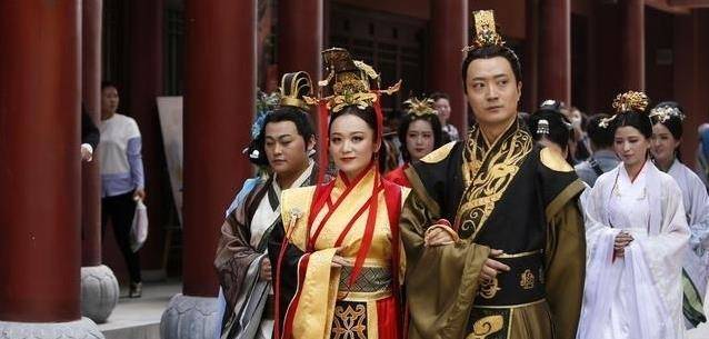 芈月就是秦孝公的儿媳妇,他的丈夫就是历史上大名鼎鼎的秦惠文王.
