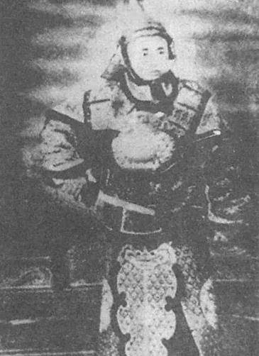 寿懿的父亲是寿山,据说是袁崇焕的九世孙