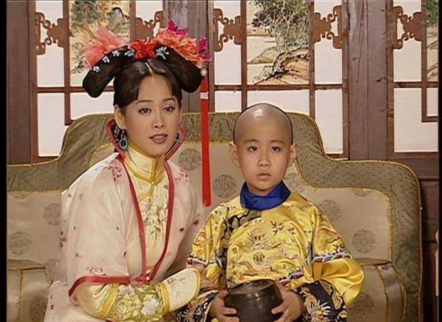 清朝历史上,有几位皇后出自于蒙古科尔沁部落?她们的结局怎样?