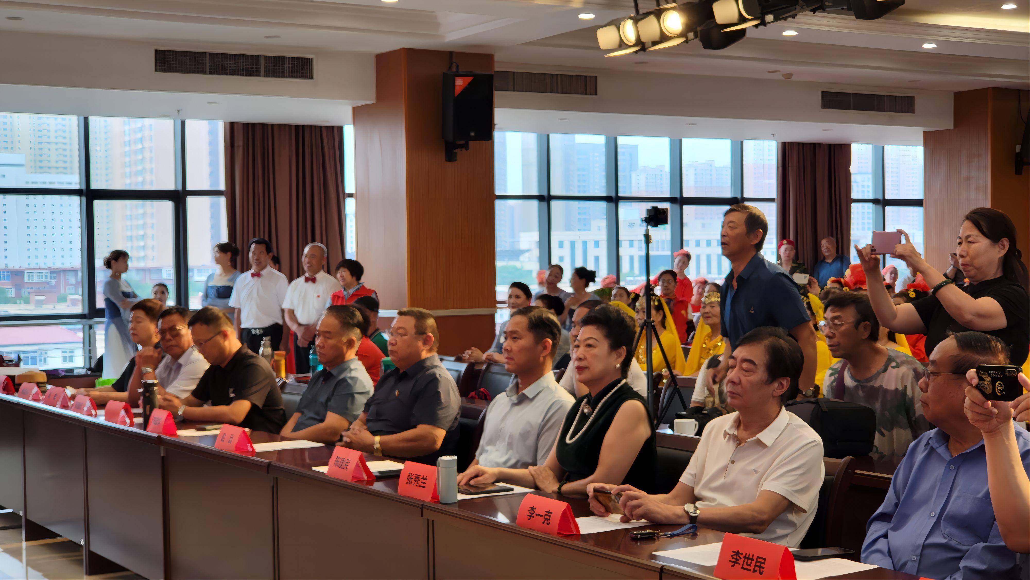 次活动评审工作的嘉宾有:中国正定塔元庄记忆爱国拥军艺术团党委书记