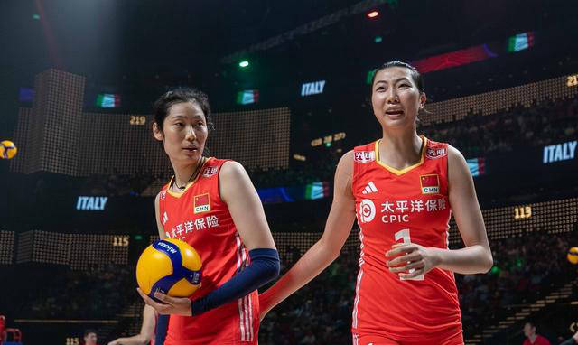 中国女排迎战保加利亚,朱婷领队追求胜利