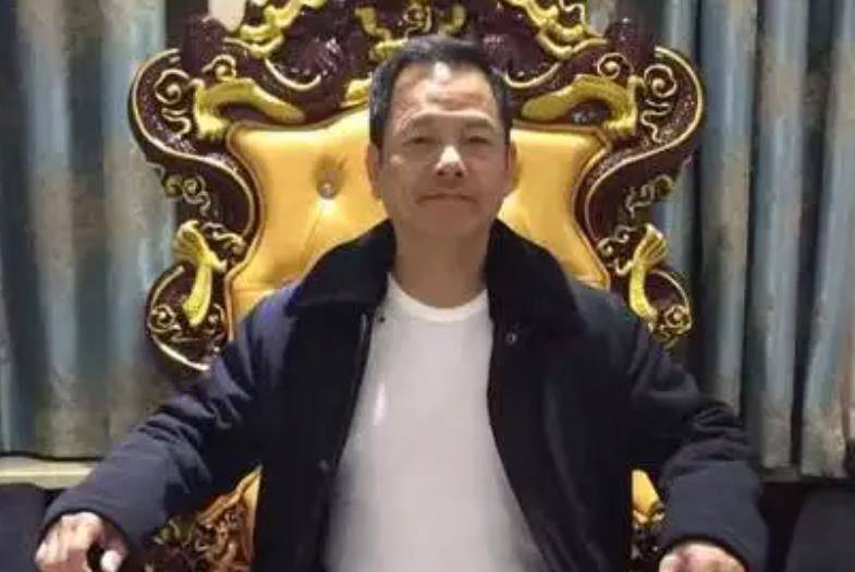 澳门"黑老大"崩牙驹:出狱10年,如今亲自出面为唐山事件发声