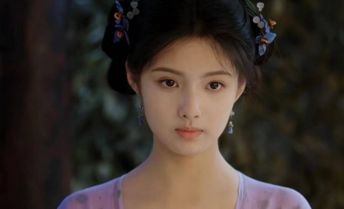 出场就把观众看呆!一个05后女演员,惊艳了《墨雨云间》整部剧