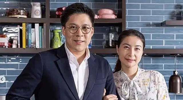 2013年开始,吴敏霞搭档施廷懋,出征北京水立方的国际泳联跳水系列赛