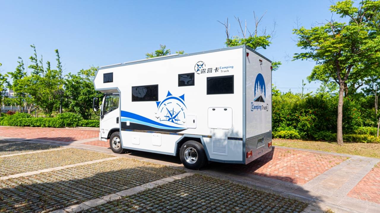 不止水电够不止拉的多不止空间大只有入手轻卡房车才能知道他的
