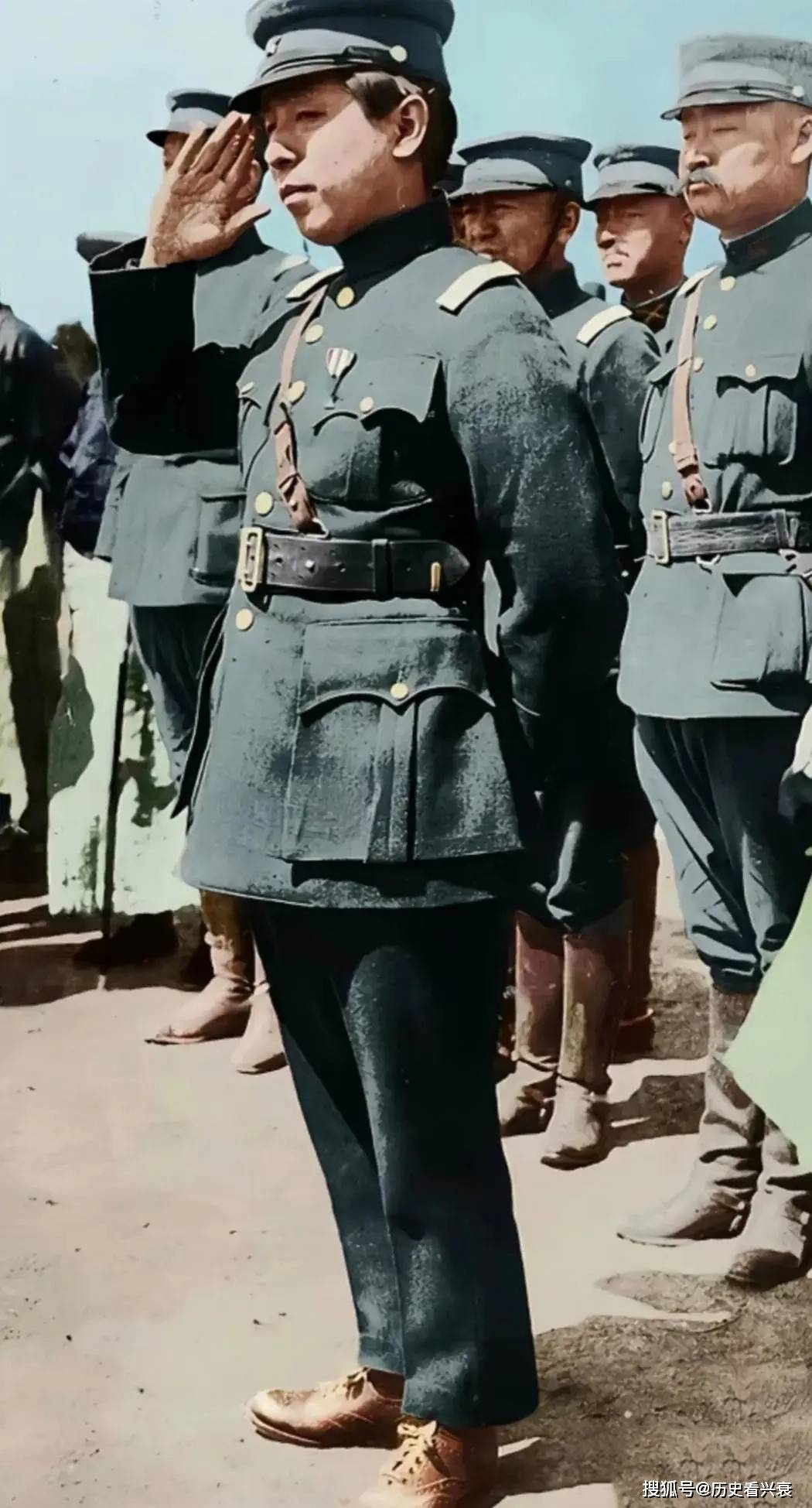 民族英雄张学良,被蒋介石囚禁后,为什么没有人救他?