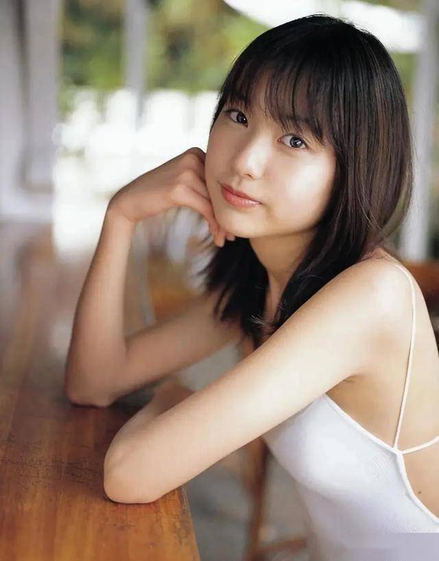 岛国姑娘真是顶呱呱!户田惠梨香魅力无限写真集