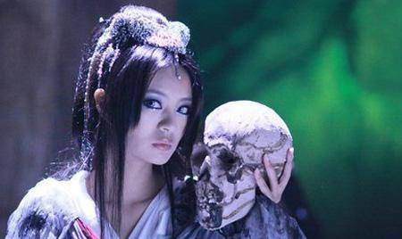 悟空曾放过的女妖,倾国倾城却法力高强,背景深厚,不是铁扇公主