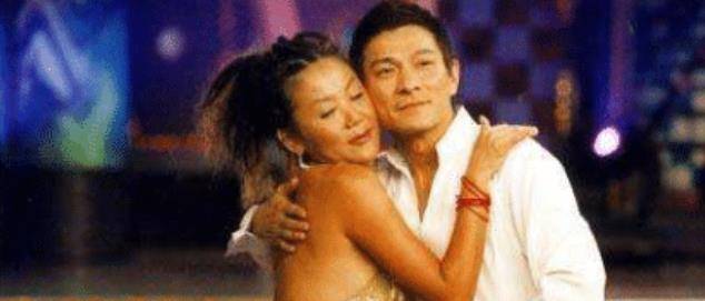 而且认了8个干儿子,狂揍一线女明星,如今活得潇洒_蓝心湄_性格_林心如