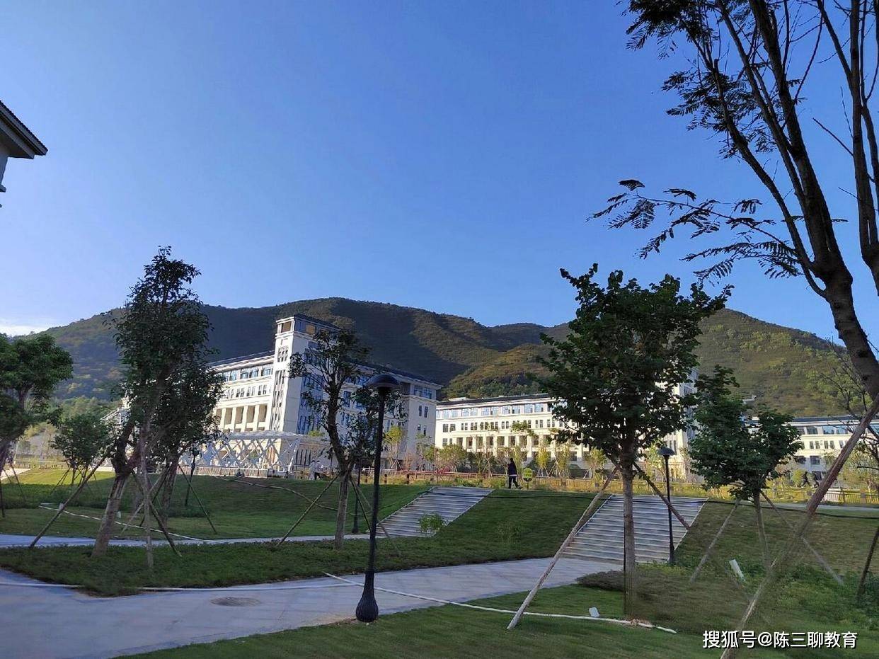 佛山科学技术学院迎来更名升级这所学校正式更名为"佛山大学",佛山又