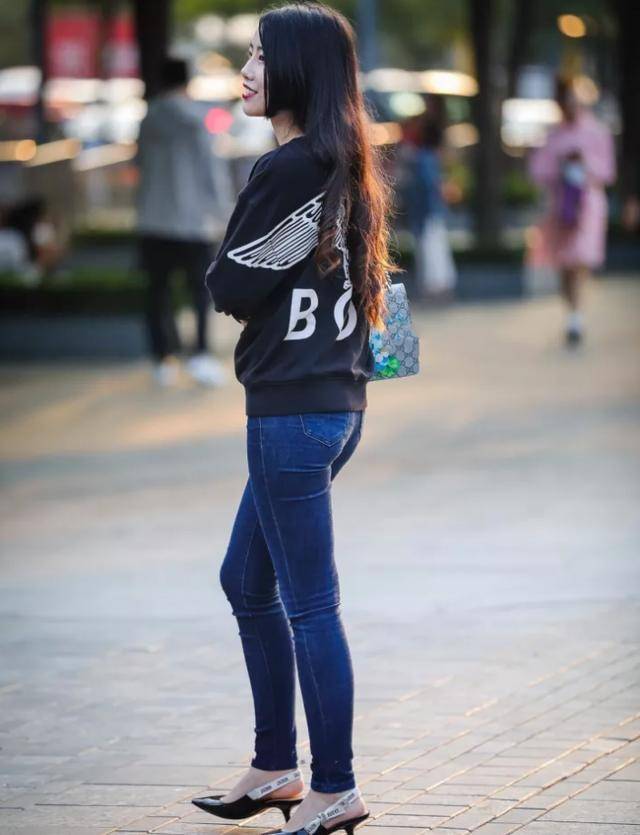 明媚又优雅的穿搭,清爽又洋气