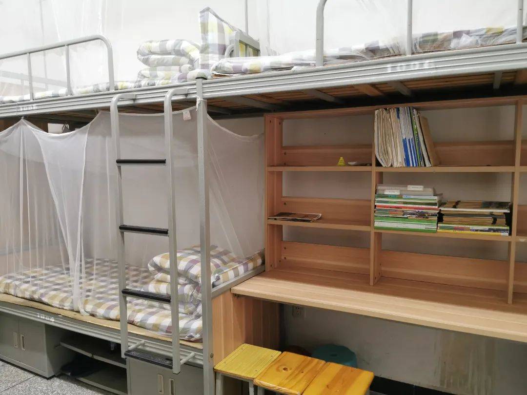 澄海中学宿舍图片