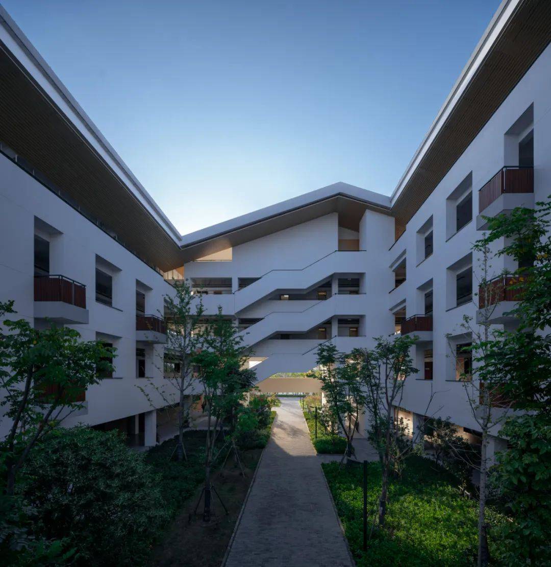 湖州市滨湖高级中学