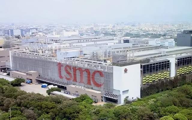 台积电新董事长认为彻底搬离台湾不可能,美国建工厂成本太高了