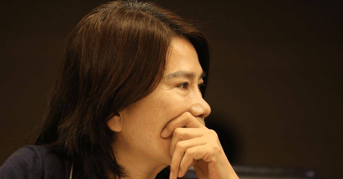 董明珠与亲哥"断亲"20年,拒绝和90多岁的母亲生活,这是为何?