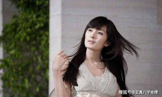 杨幂演技遭质疑,整牙后遗症成焦点