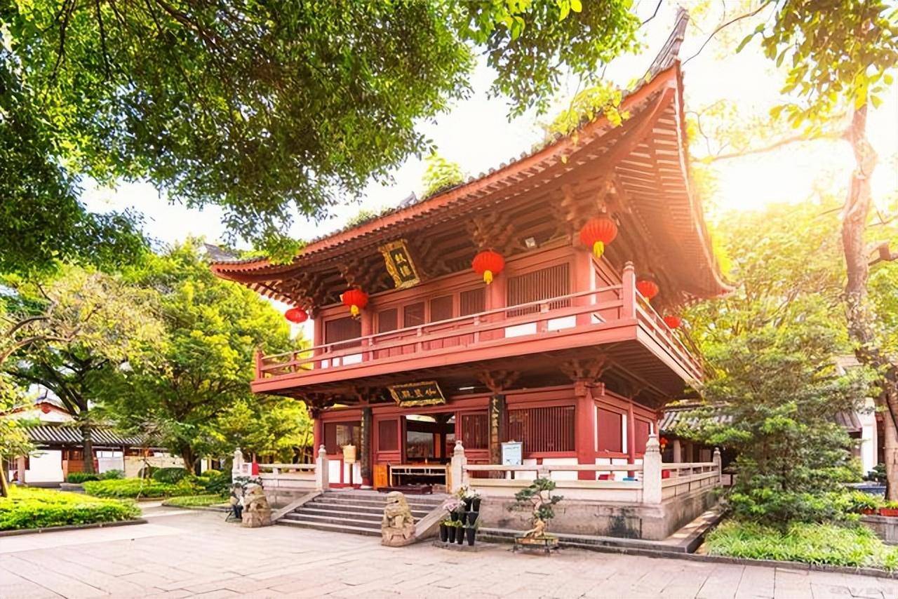 一千多年间,存留至今的广东名刹颇多,四大名刹多有争议,但潮州开元寺