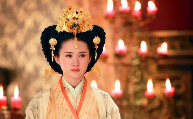 从金屋藏娇到卫后鬓鬒——浅谈汉武帝刘彻的两任皇后