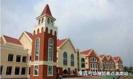 美兰湖幼儿园教育资源方面:民办罗希小学(1006米),上海市宝山区美兰湖
