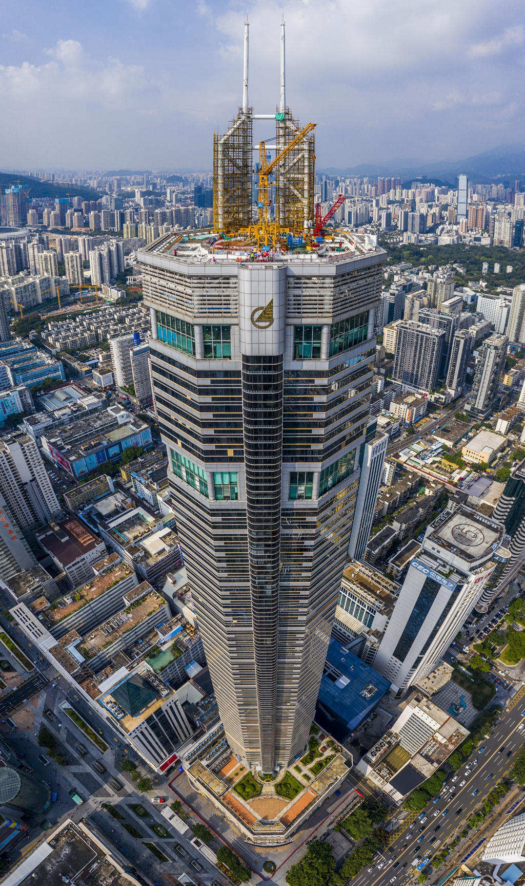 摩天大楼为何不怕台风地震