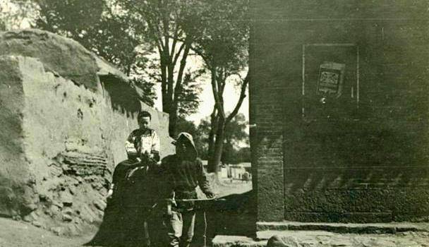 民国:老汉娶美貌妻,妻子出轨男仆双双惨死,一年后老汉也身亡