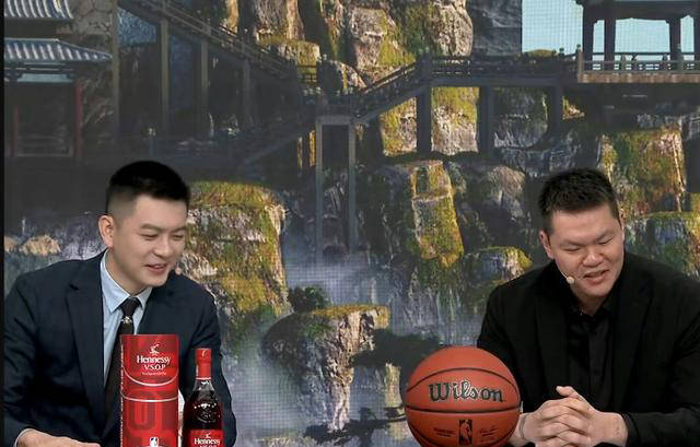 杨鸣开玩笑逗乐朱芳雨:绿军领先21分,"20分算个屁"
