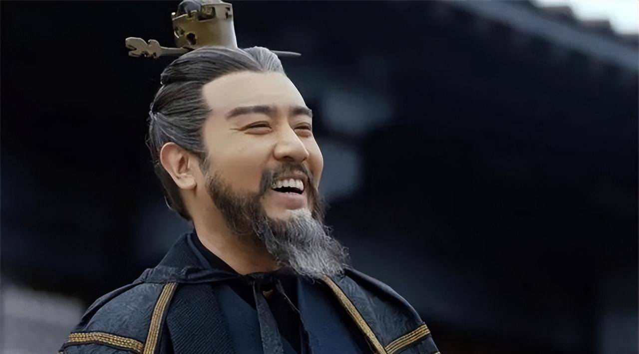 汉献帝最恨谁?曹操杀妻孩子谋权,物质恨与精神恨哪个更厉害