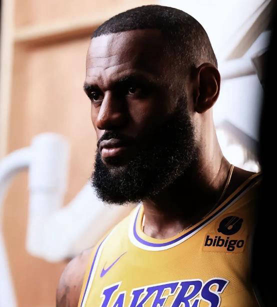 詹姆斯家族的新篇章:大儿子获太阳队青睐,成功试训或将跻身nba