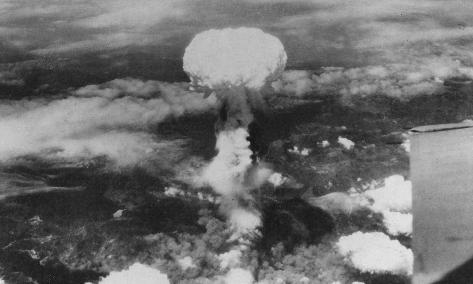 美军这场攻击他国战争,观看度,舒适度都属上佳_日本_长崎_轰炸机