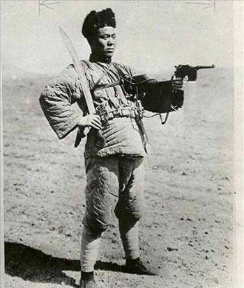 被误解的二十九军大刀队,他们缺的不是大刀,而是自动手枪和子弹