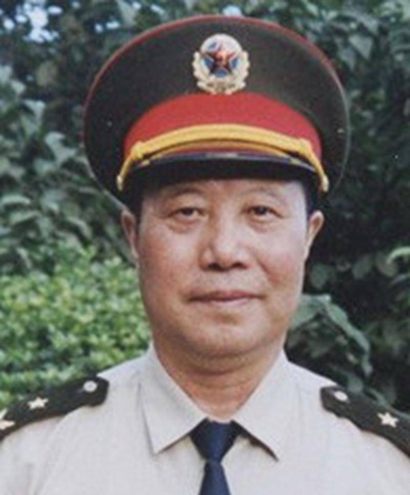 洪学智之子:曾担任天津警备区副司令,53岁授少将