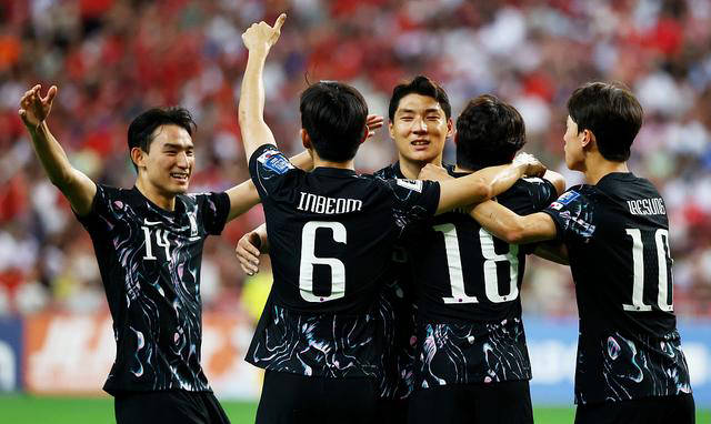 韩国足球队未放水,国足面临挑战与机遇