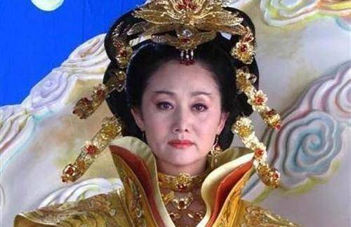 洪荒五大女神,封神榜中出现三个,有一个是东华帝君的妻子!