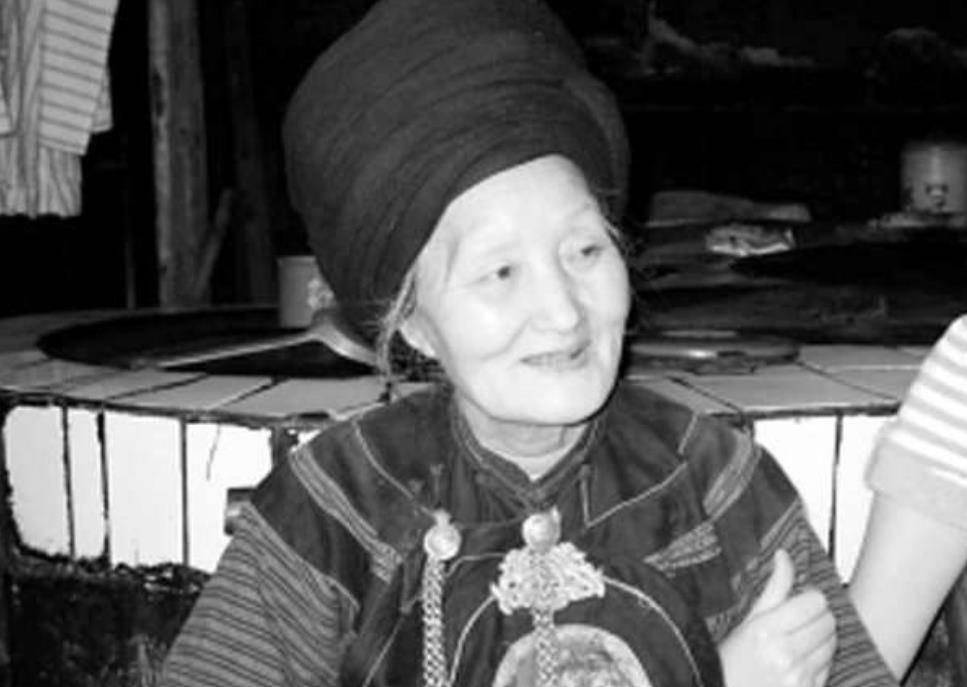 中国最后压寨夫人杨炳莲:容貌被还原18岁,明艳动人,2014年去世_张平