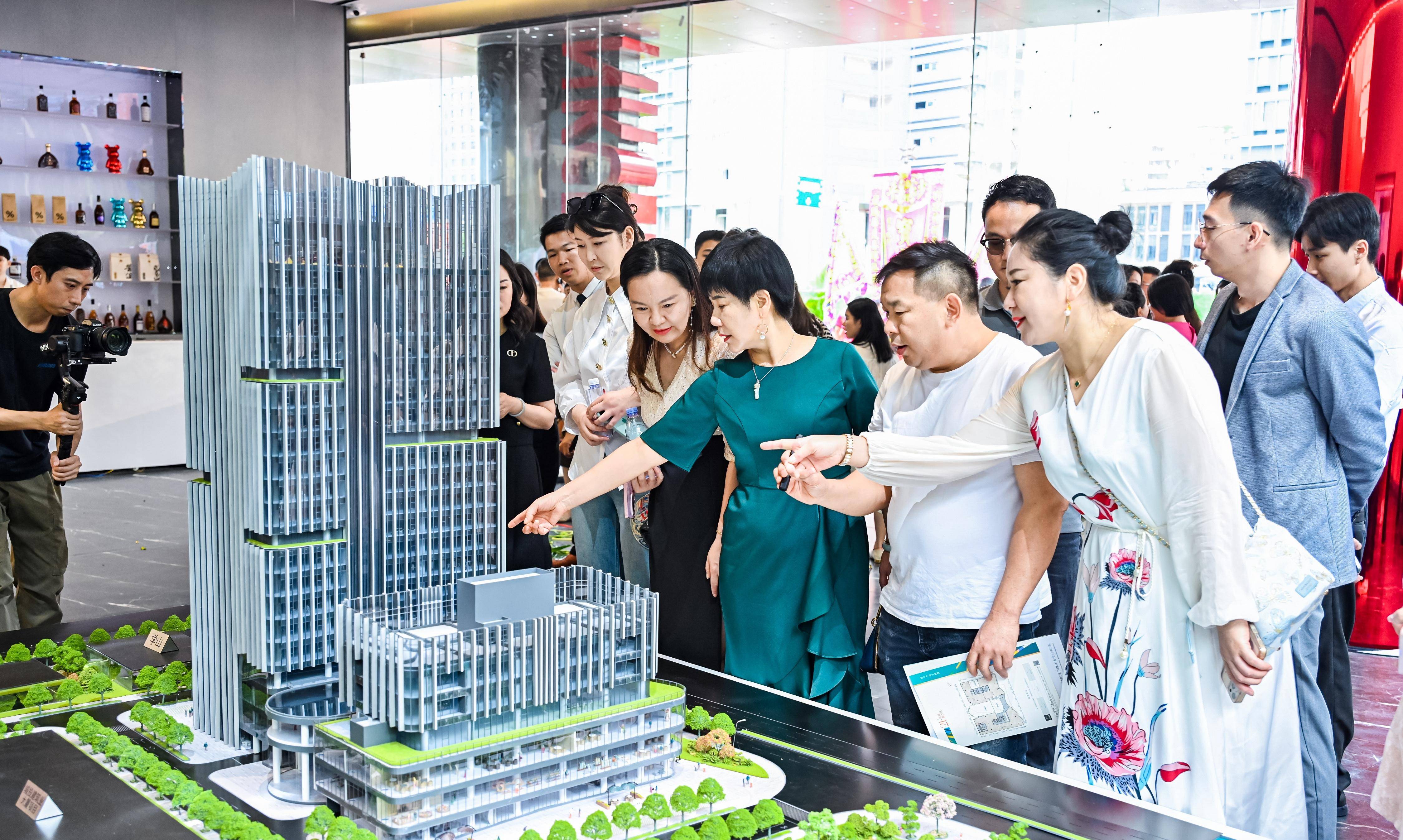 再添百米商务地标拟明年投用 广州设计之都数十栋大楼已封顶