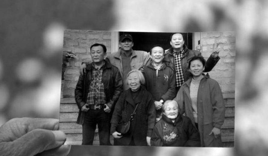 雇主一家44年,79岁退休,雇主家儿女把她当亲妈养_高玉_许曼云_丈夫